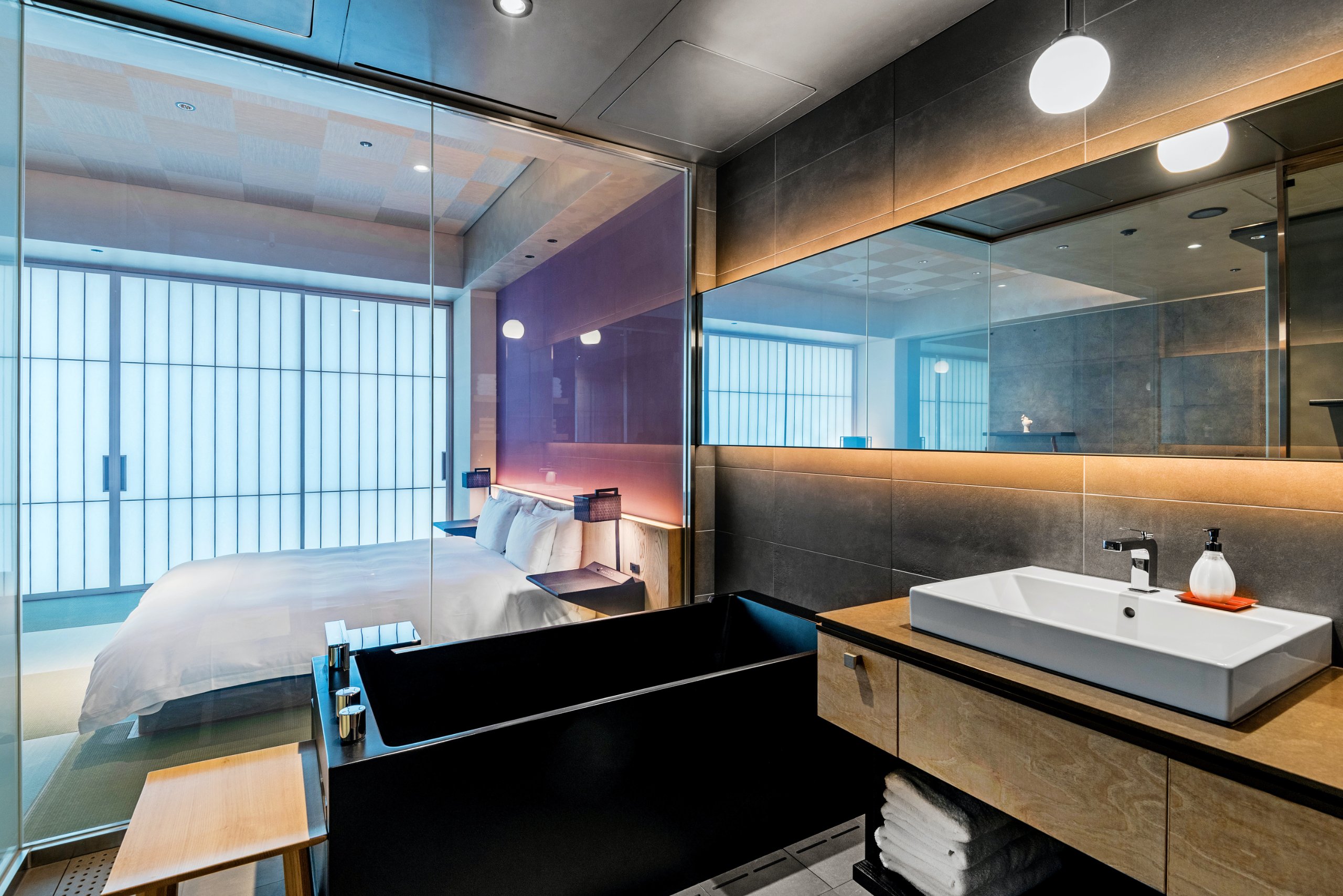 Suite-Forward Living